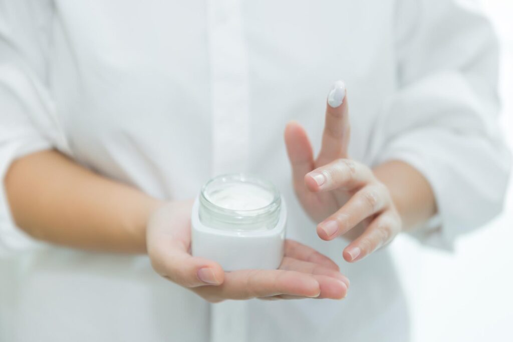 Ceramide-Based Moisturizers-3